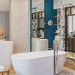 Singulier - Boutique & Anne Semonin Hotel