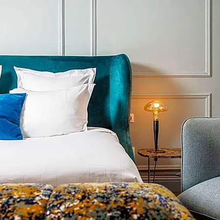 Singulier - Boutique & Anne Semonin 4*