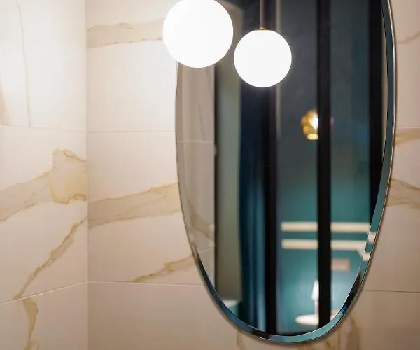 Singulier - Boutique & Anne Semonin 4* Bordeaux