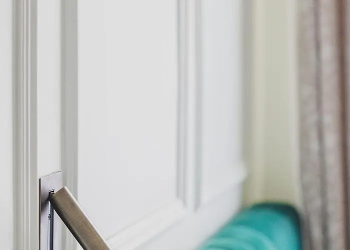 Singulier - Boutique & Anne Semonin 4* Bordeaux