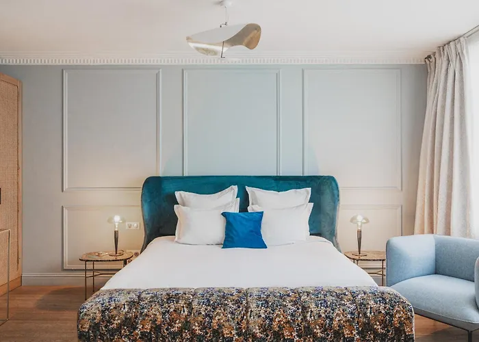 Singulier - Boutique & Anne Semonin 4*