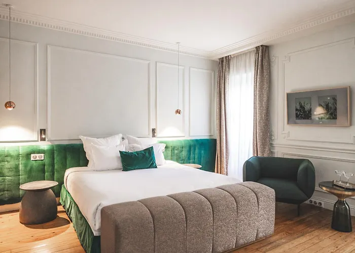 Singulier - Boutique & Anne Semonin 4*