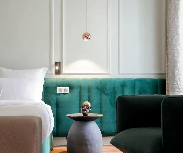 Singulier - Boutique & Anne Semonin Hotel 4*