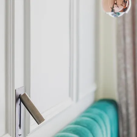 Singulier - Boutique & Anne Semonin 4* Bordeaux