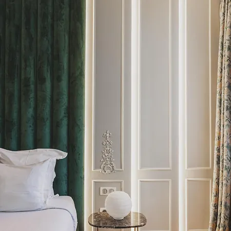 Singulier - Boutique & Anne Semonin